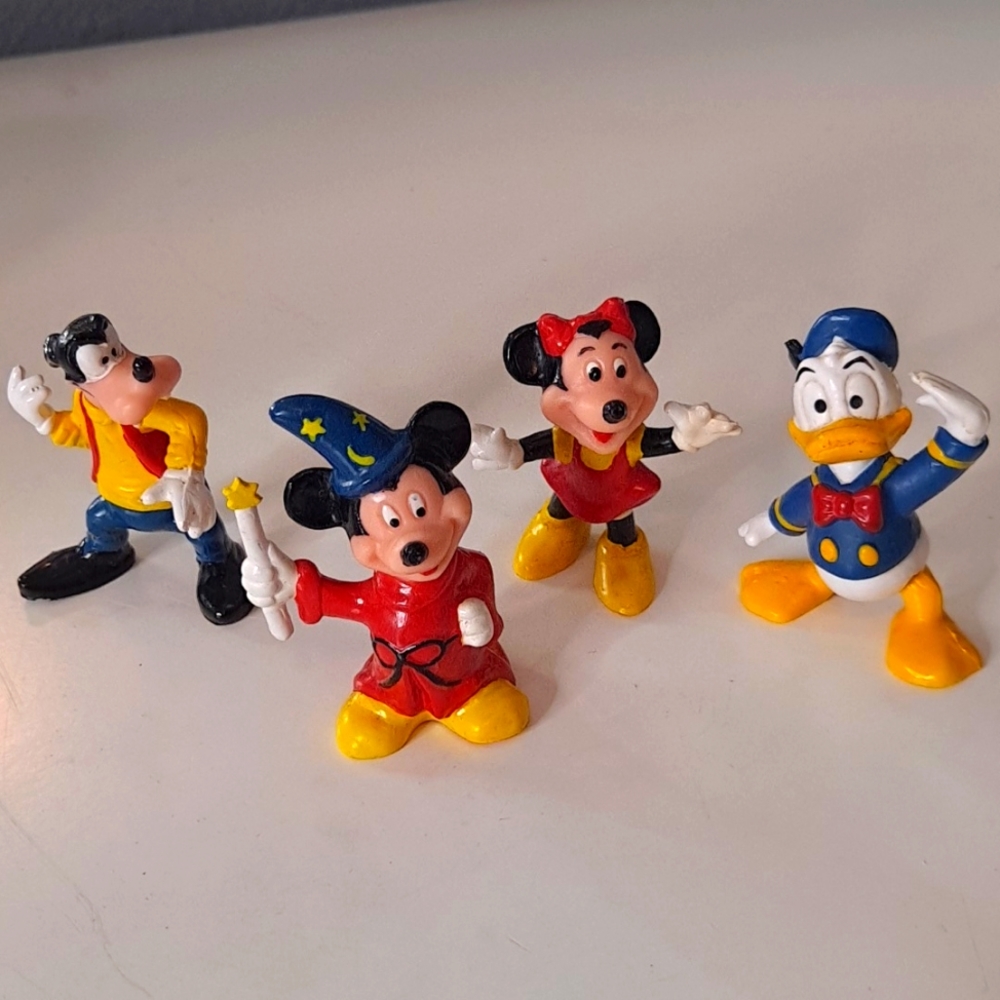 Vintage Disney 70s PVC Vinyl Figure Collectible Toys - Lot of 4